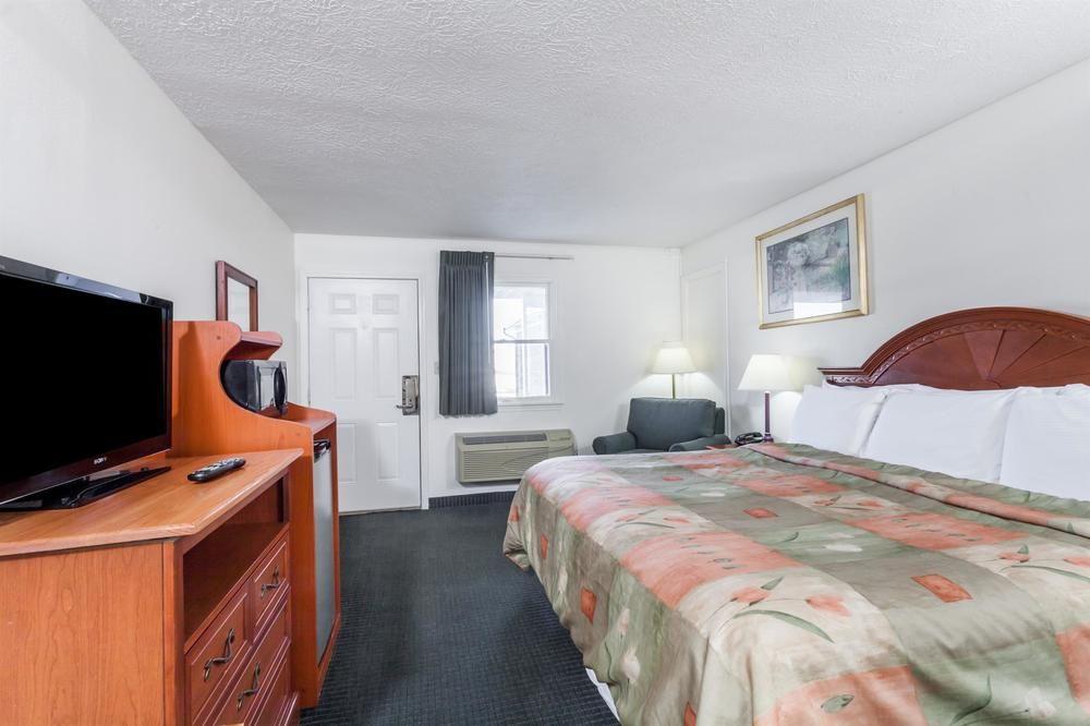 Rodeway Inn Cadiz Luaran gambar